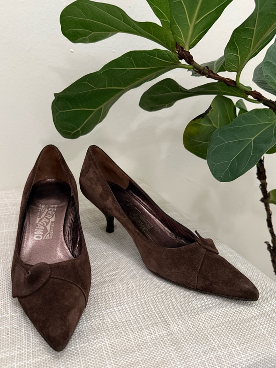 Salvatore Ferragamo Shoes - Salvatore Ferragamo Suede Leather Kitten Heel Y2K 90s